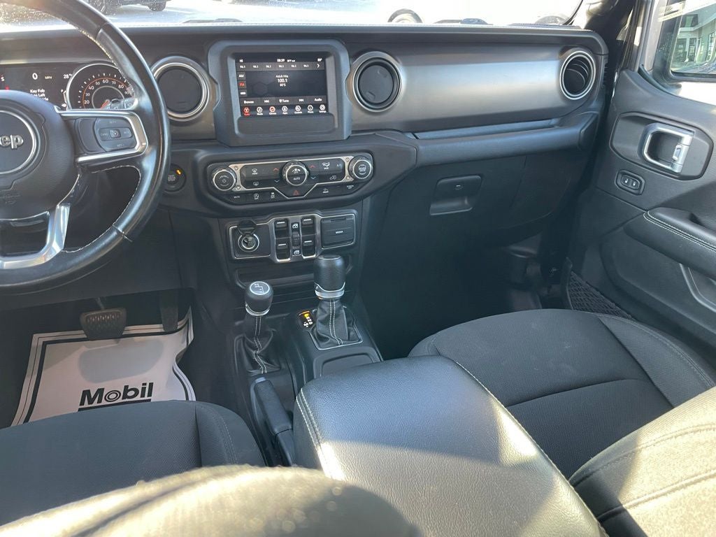 2021 Jeep Wrangler Unlimited Sahara - APPLE CARPLAY / HARD TOP