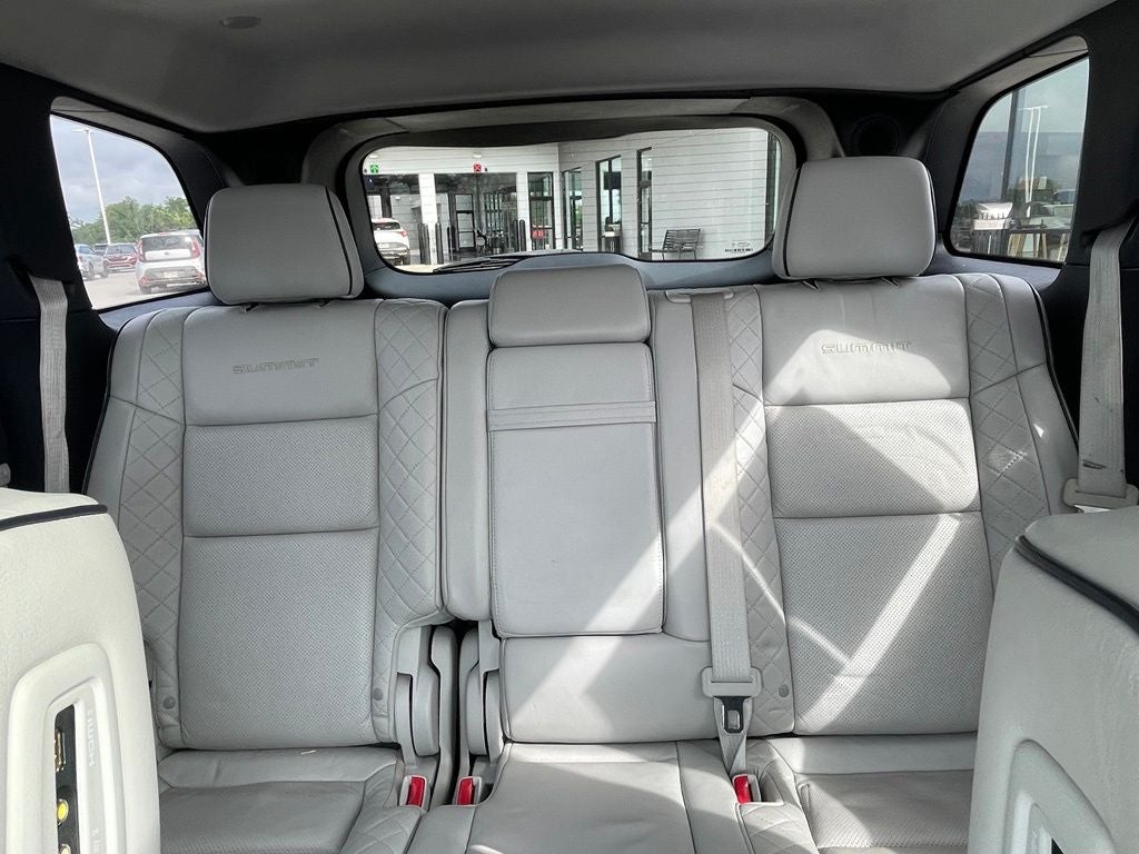 2017 Jeep Grand Cherokee Summit - REAR ENTERTAINMENT / PANORAMIC SUNROOF
