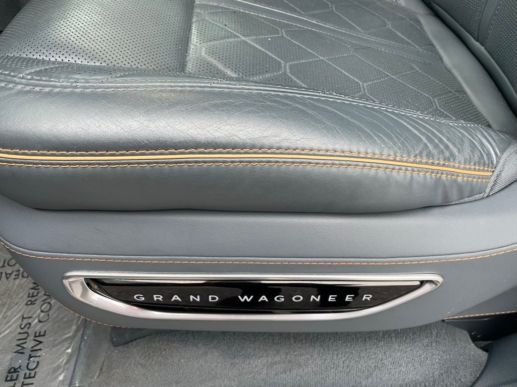 2022 Jeep Grand Wagoneer Series II - PANORAMIC SUNROOF / VENTILATED SEATS