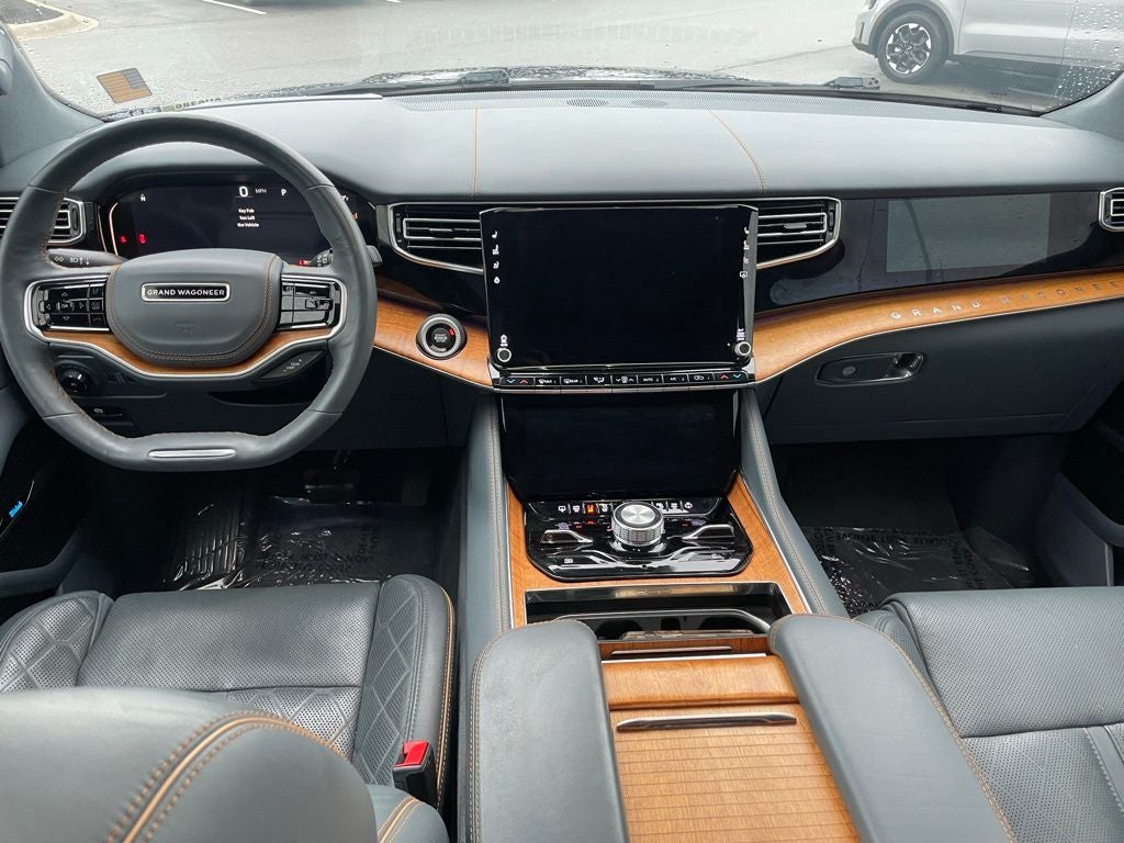 2022 Jeep Grand Wagoneer Series II - PANORAMIC SUNROOF / VENTILATED SEATS