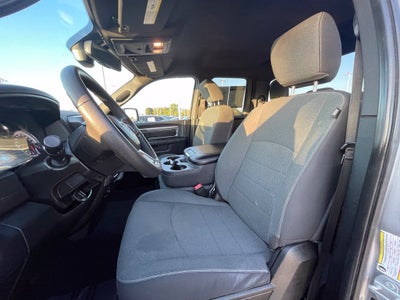 2022 RAM 1500 Classic Warlock - REMOTE START / APPLE CARPLAY