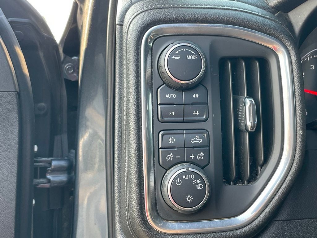 2020 Chevrolet Silverado 1500 LT Trail Boss - ONE OWNER / CLEAN CARFAX