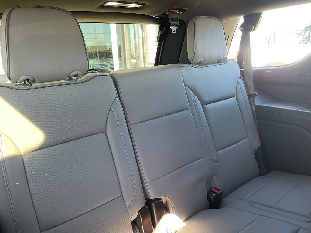 2023 GMC Yukon SLT - DUAL-PANE SUNROOF / HD SURROUND VISION