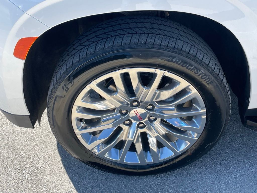 2023 GMC Yukon SLT - DUAL-PANE SUNROOF / HD SURROUND VISION