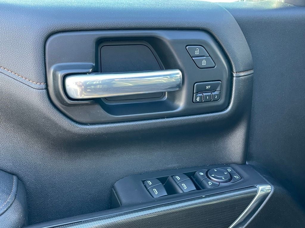 2021 GMC Sierra 1500 AT4 - TONNEAU COVER / HD SURROUND VISION