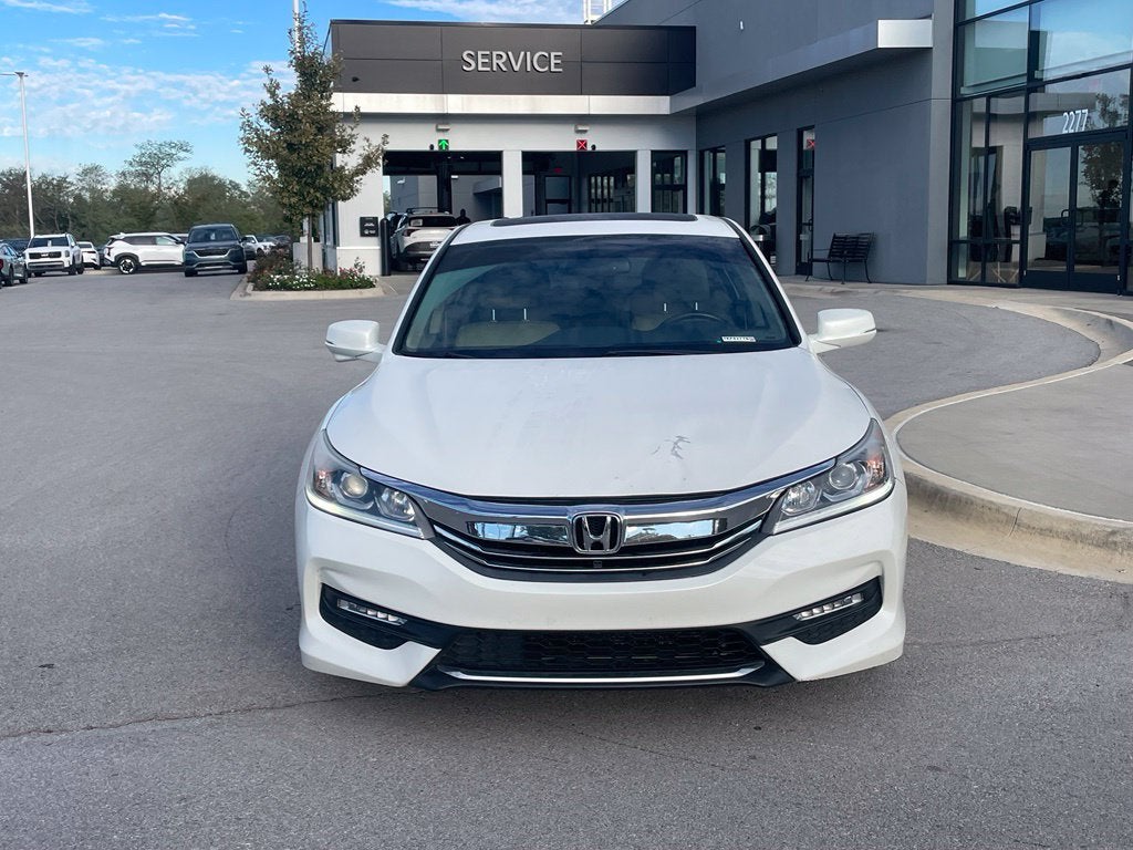 2017 Honda Accord EX-L - POWER MOONROOF / 36 MPG