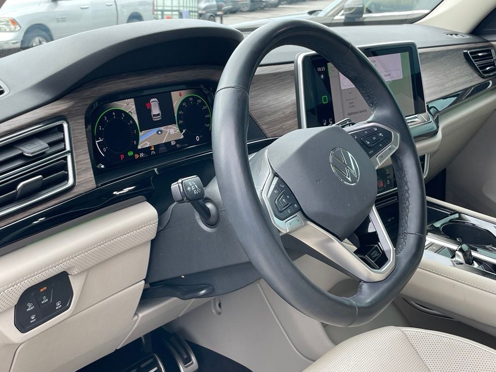 2024 Volkswagen Atlas 2.0T SEL Premium R-Line