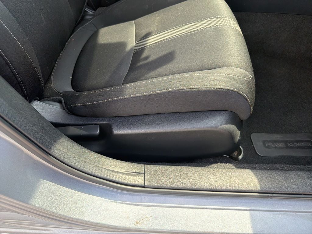 2016 Honda Civic EX - MOONROOF / PUSH BUTTON START