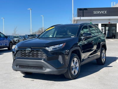 2024 Toyota RAV4 XLE - BLIND SPOT MONITOR / 7 INCH DISPLAY