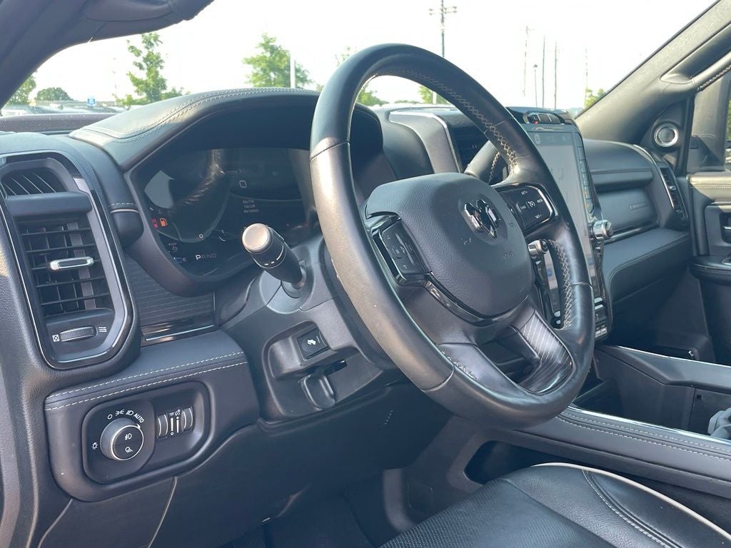 2023 RAM 3500 Limited - POWER SUNROOF / AIR SUSPENSION