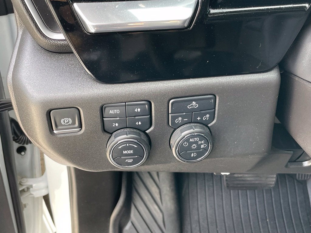 2024 Chevrolet Silverado 1500 LT Trail Boss - REMOTE START / 5.3 V8