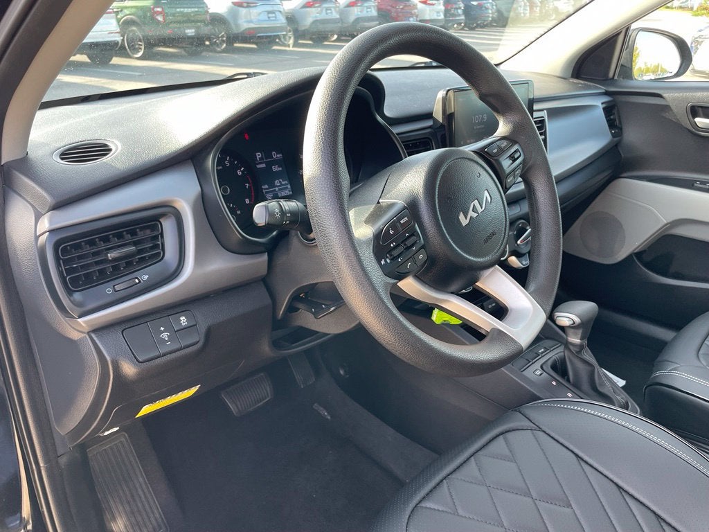2023 Kia Rio S - 41 MPG / 1-OWNER / CLEAN CARFAX
