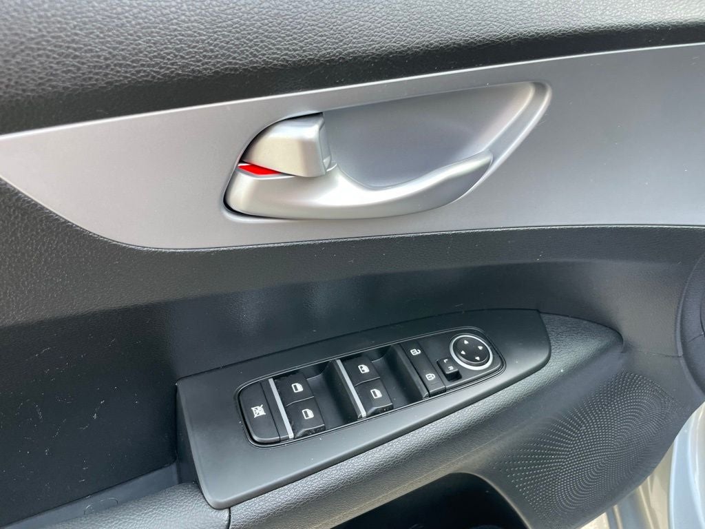 2024 Kia Forte LXS - KIA CERTIFIED / BLIND SPOT MONITOR
