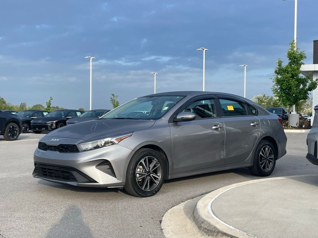 2024 Kia Forte LXS - KIA CERTIFIED / BLIND SPOT ASSIST