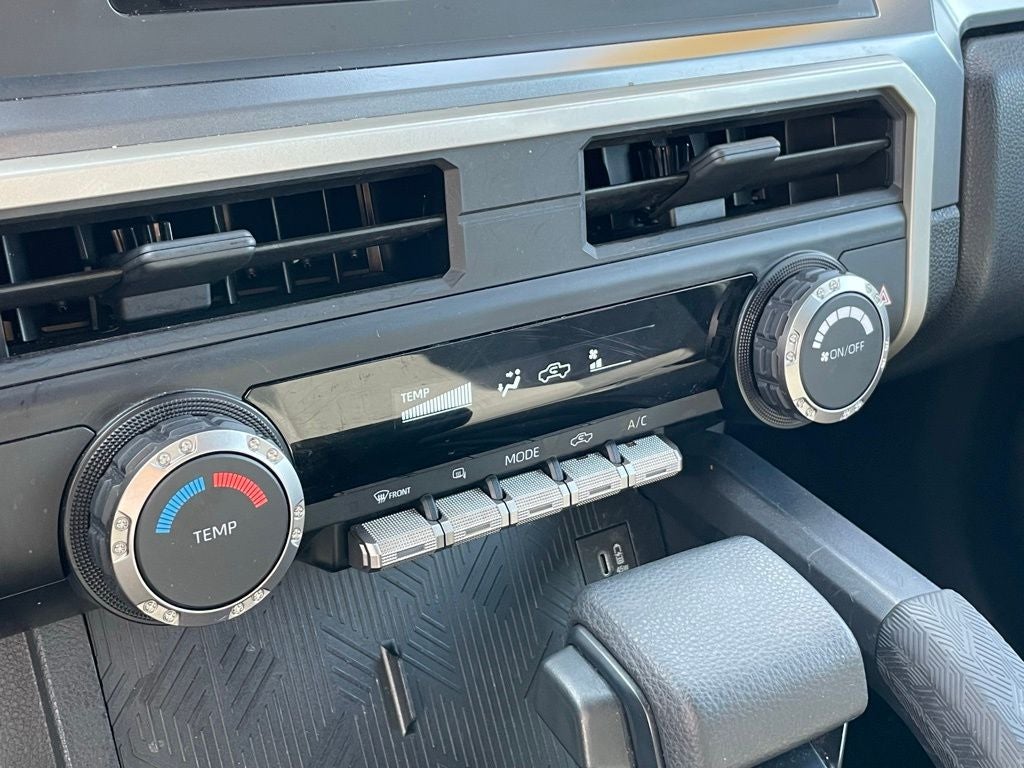 2024 Toyota Tacoma SR5 - WIRELESS CARPLAY / PUSH BUTTON START