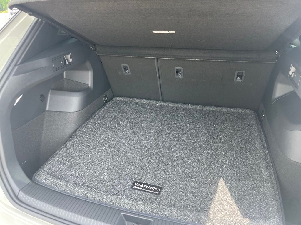2026 Volkswagen Tiguan 2.0T SEL R-Line Turbo - HEAD UP DISPLAY / PANORAMIC MOONROOF