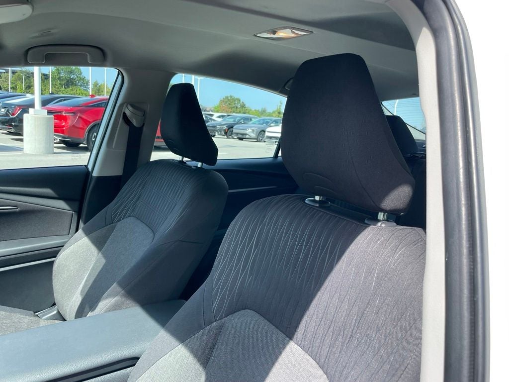 2025 Toyota Camry LE - 53 MPG / APPLE CARPLAY