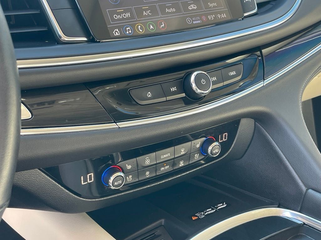 2023 Buick Enclave Premium Group - BOSE PREMIUM SOUND / HEAD-UP DISPLAY
