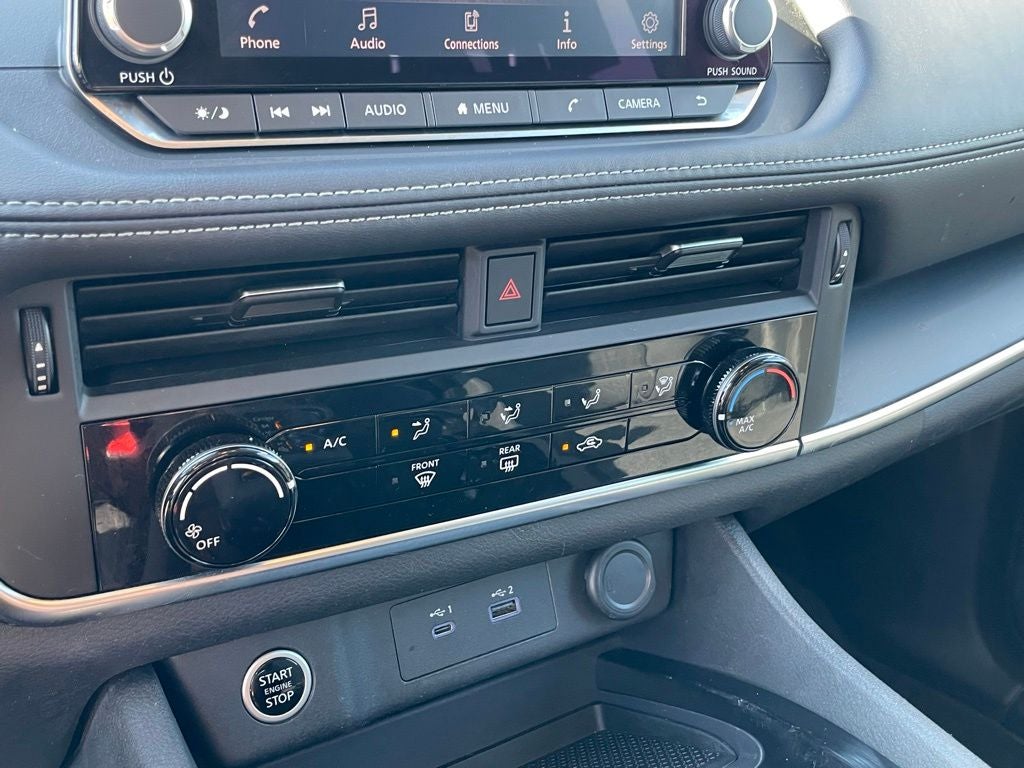 2021 Nissan Rogue S - 35 MPG / APPLE CARPLAY
