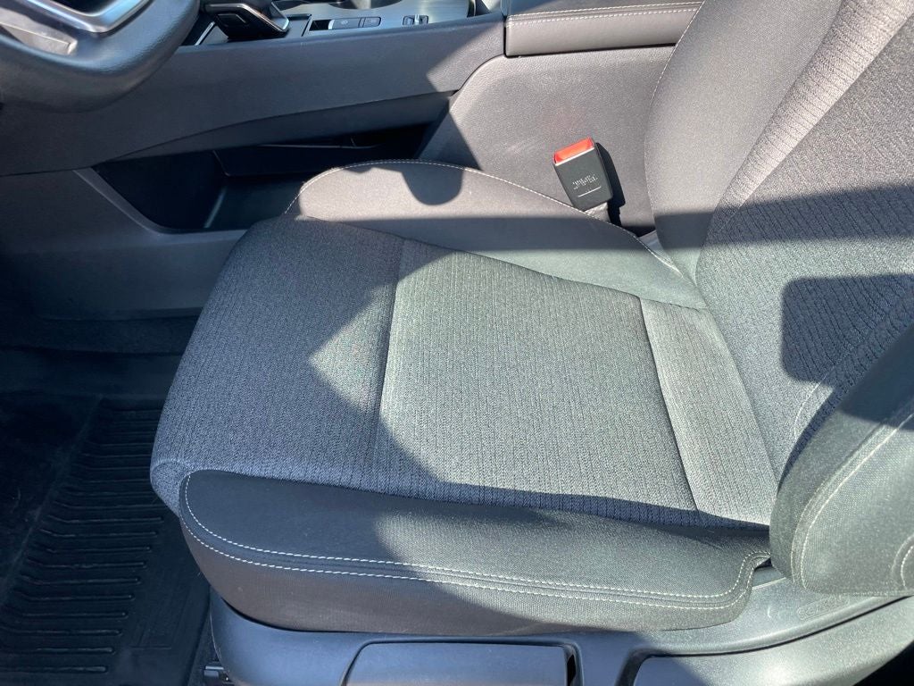 2021 Nissan Rogue S - 35 MPG / APPLE CARPLAY