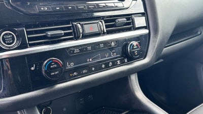 2024 Nissan Pathfinder SL - POWER LIFTGATE / WIRELSS CHARGER