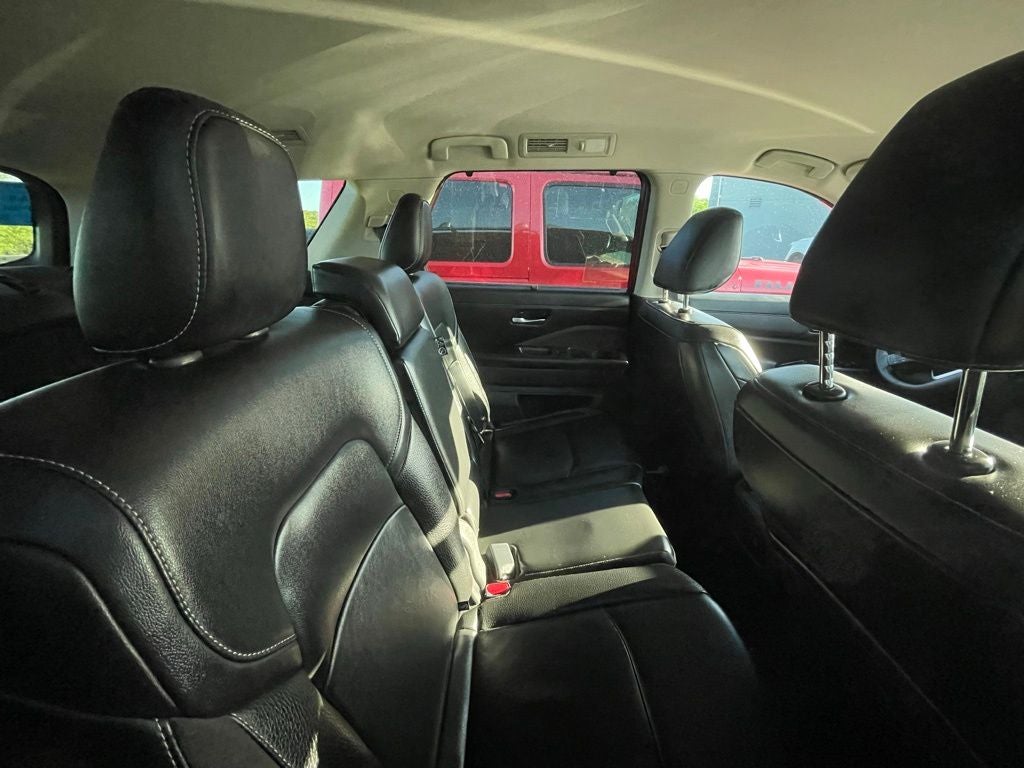 2024 Nissan Pathfinder SL - POWER LIFTGATE / WIRELSS CHARGER