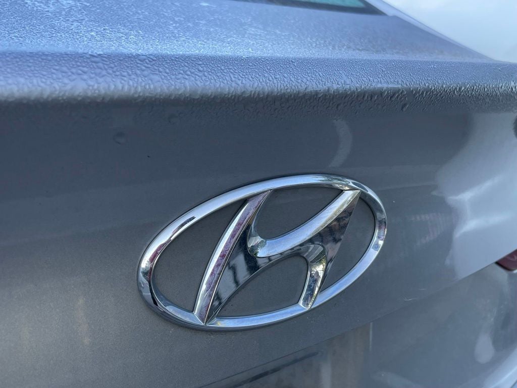 2017 Hyundai ELANTRA SE - 38 MPG / CRUISE CONTROL