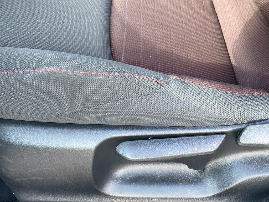 2024 Toyota Corolla SE - APPLE CARPLAY / 40 MPG