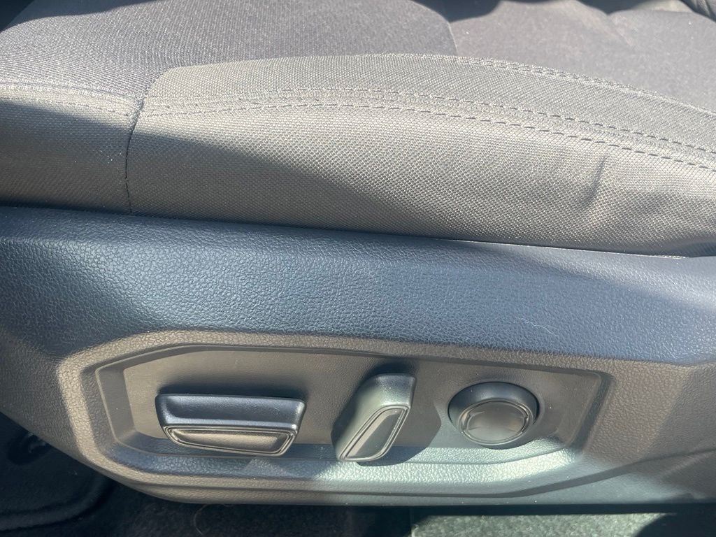 2025 Toyota Sequoia SR5 - POWER MOONROOF / VENTILATED SEATS