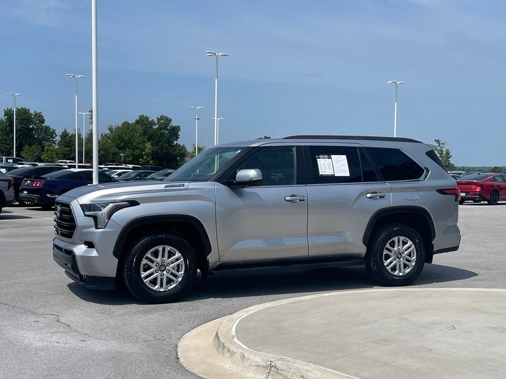 2025 Toyota Sequoia SR5 - POWER MOONROOF / VENTILATED SEATS