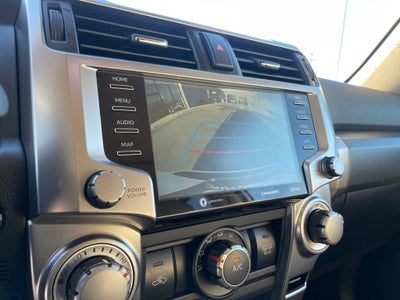 2024 Toyota 4Runner SR5 Premium - LIGHT INTERIOR / APPLE CARPLAY