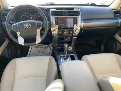 2024 Toyota 4Runner SR5 Premium - LIGHT INTERIOR / APPLE CARPLAY
