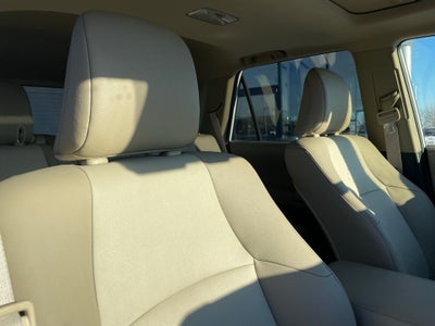 2024 Toyota 4Runner SR5 Premium - LIGHT INTERIOR / APPLE CARPLAY