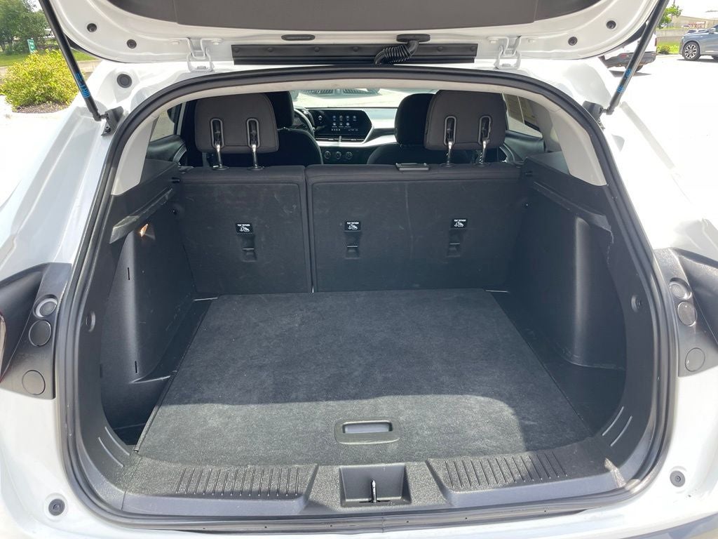 2025 Chevrolet Trax LS - LANE KEEP ASSIT / APPLE CARPLAY
