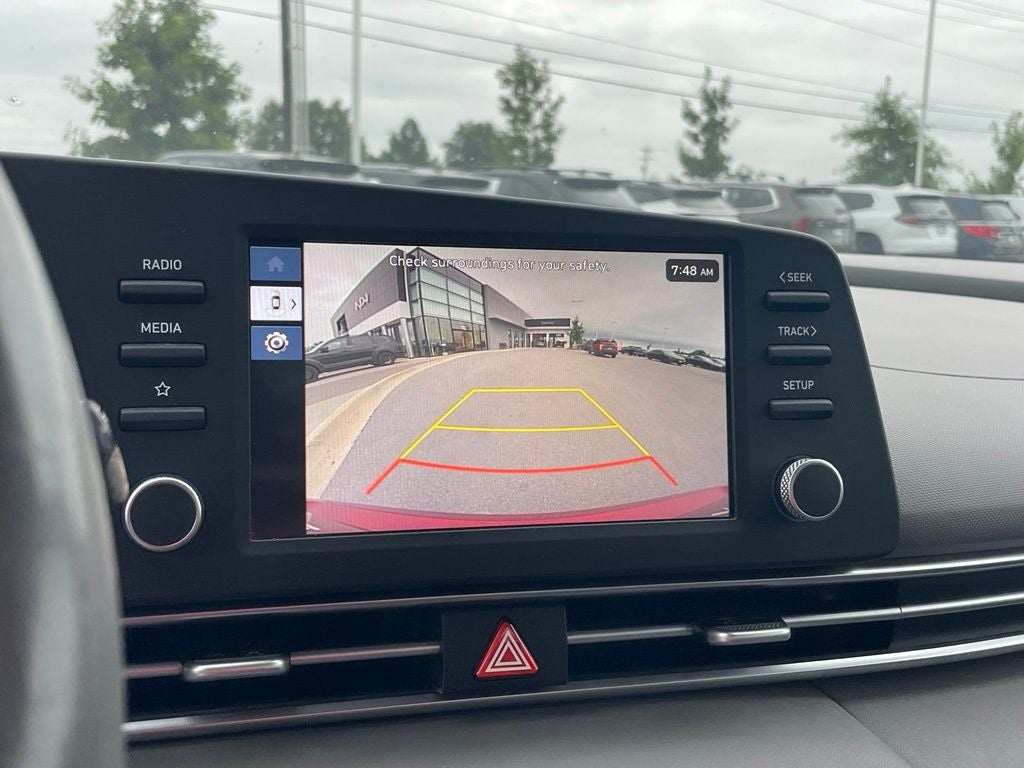 2025 Hyundai ELANTRA SEL Sport - 39 MPG / APPLE CARPLAY