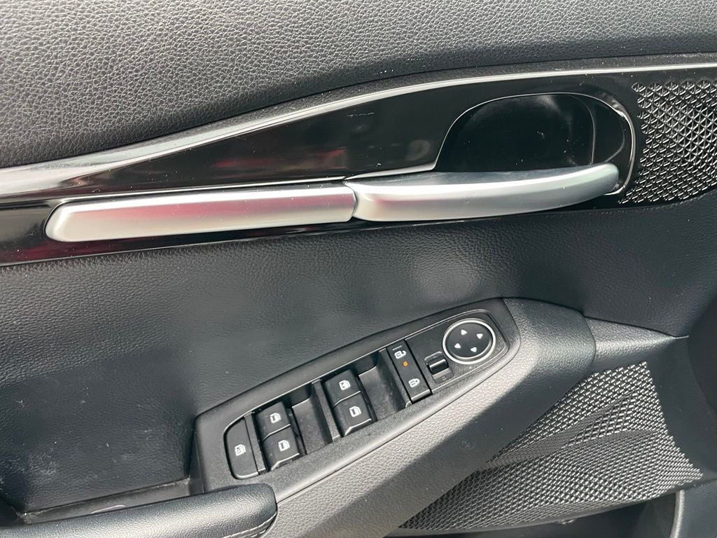 2024 Kia Seltos S - KIA CERTIFIED / APPLE CARPLAY