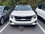 2023 Kia Seltos S - 35 MPG / APPLE CARPLAY