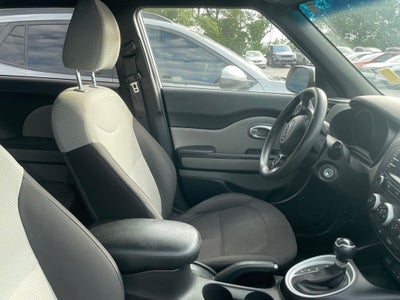 2015 Kia Soul Base