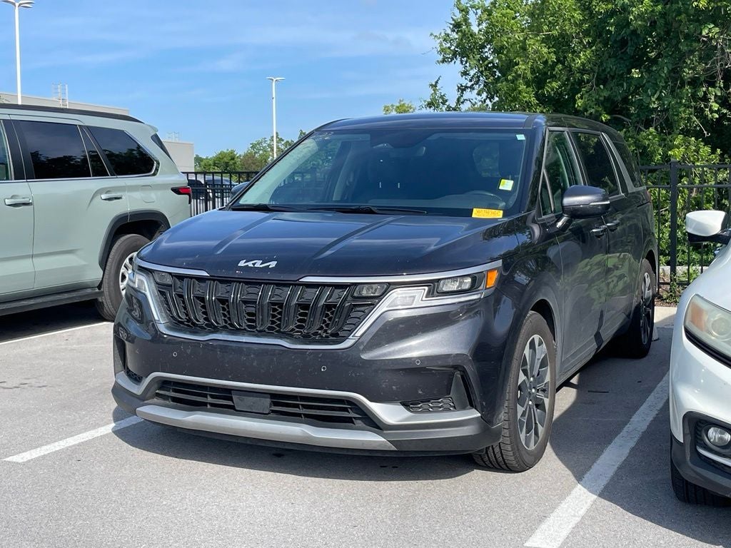 2024 Kia Carnival EX