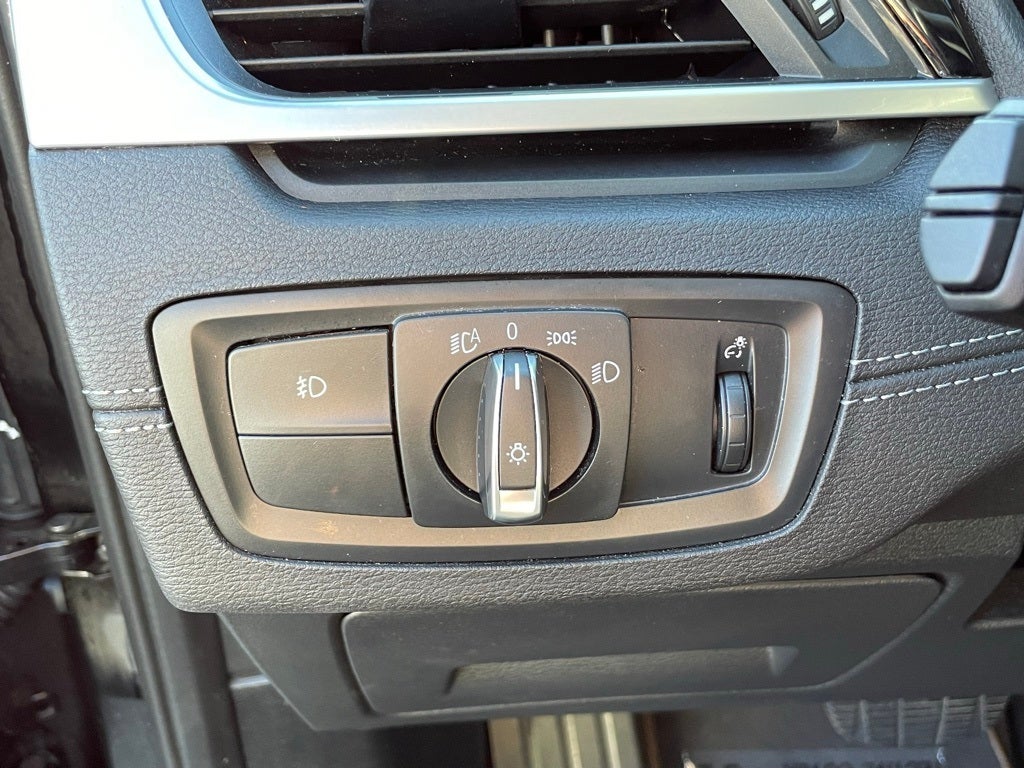 2020 BMW X2 sDrive28i - HEATED SEATS / DUAL CLIMATE CONTROL