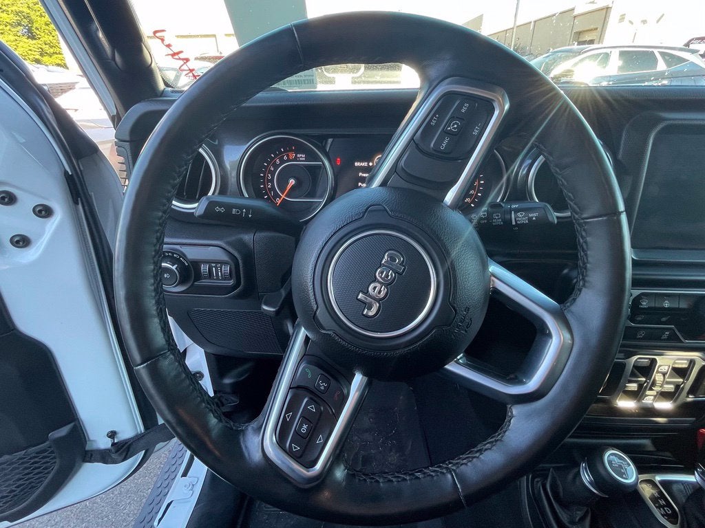 2020 Jeep Wrangler Unlimited Sahara Altitude Leather, Navi, Alpine, One Owner, Clean CarFax