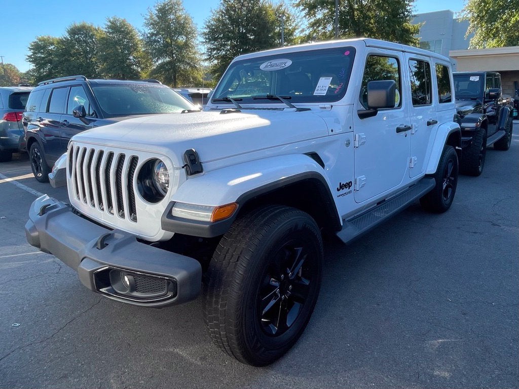 2020 Jeep Wrangler Unlimited Sahara Altitude Leather, Navi, Alpine, One Owner, Clean CarFax