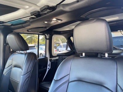 2020 Jeep Wrangler Unlimited Sahara Altitude Leather, Navi, Alpine, One Owner, Clean CarFax