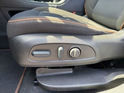 2022 GMC Acadia AT4