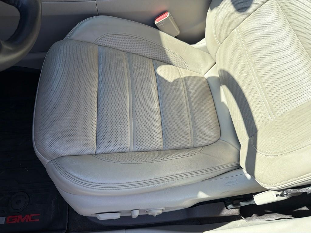 2019 GMC Acadia Denali CARFAX 1-OWNER