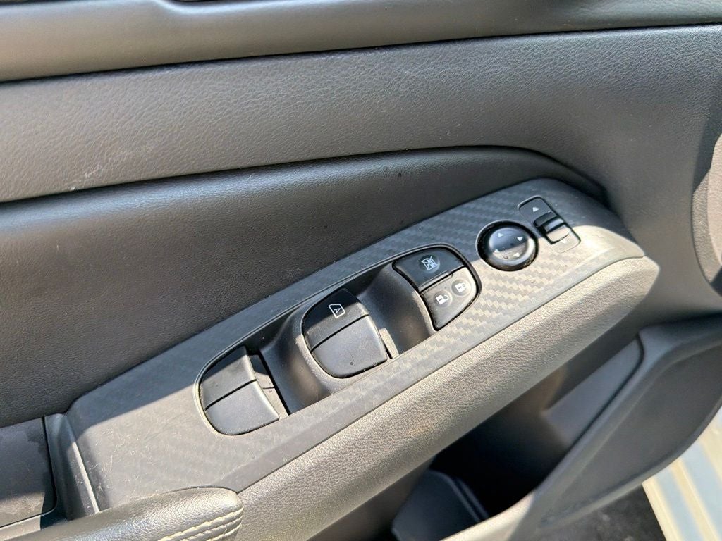 2025 Nissan Altima 2.5 SV CARFAX 1-Owner