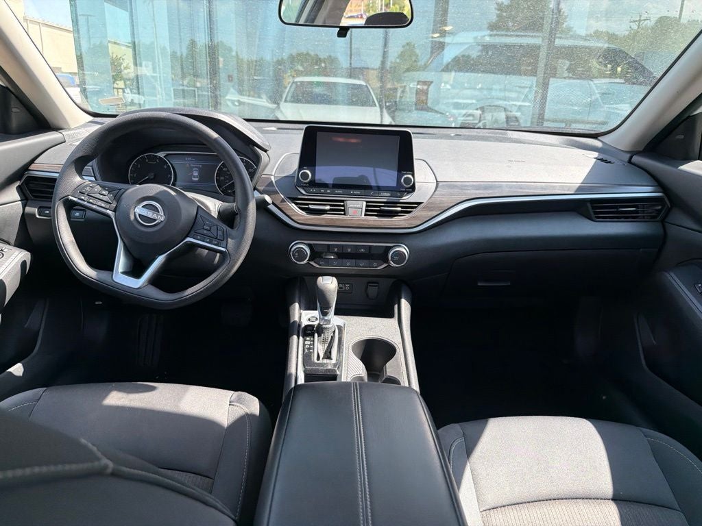 2025 Nissan Altima 2.5 SV CARFAX 1-Owner