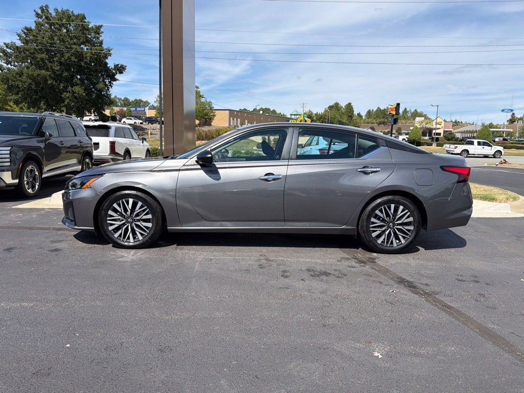 2025 Nissan Altima 2.5 SV CARFAX 1-Owner