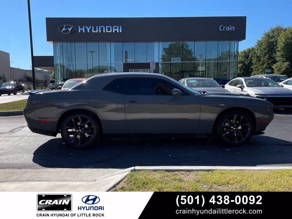 2023 Dodge Challenger SXT Clean CarFax, One Owner, Moonroof, Blacktop Pkg