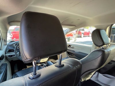 2023 Chrysler Pacifica Touring L Clean CarFax, One Owner, Third Row Seating